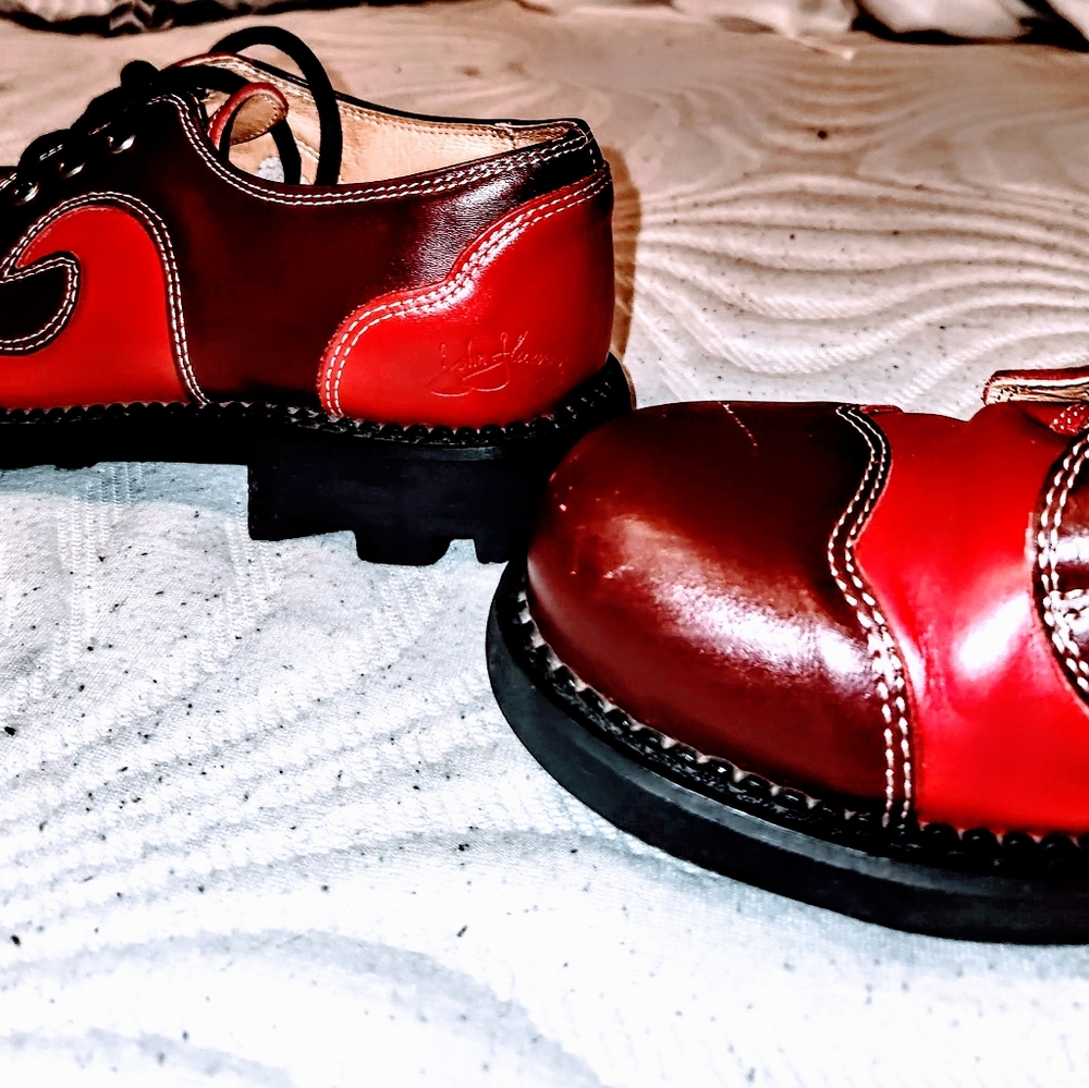 John Fluevog Angles 7th Heaven Supervogs  Leather Derby Shoes Angles Gibson